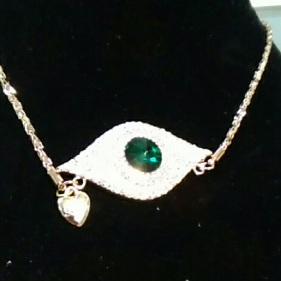 Besty Johnson green evil eye necklace rhinestones last one - Picture 4 of 4